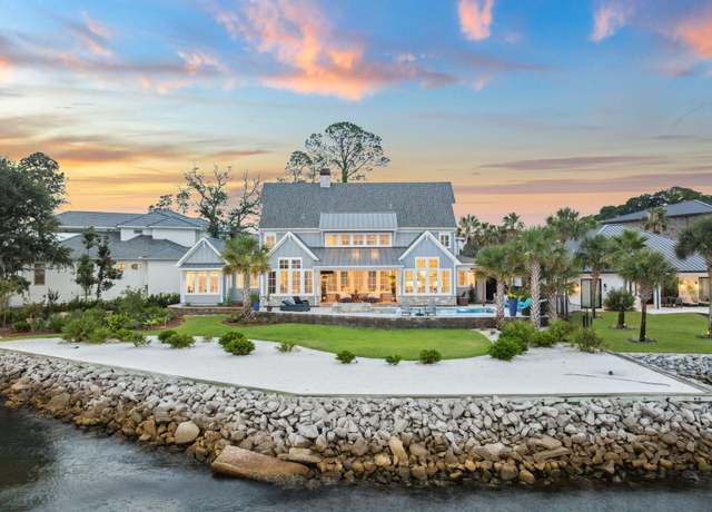 Property at 37 Driftwood Ct, Santa Rosa Beach, FL 32459, 5 beds, 5.5 baths