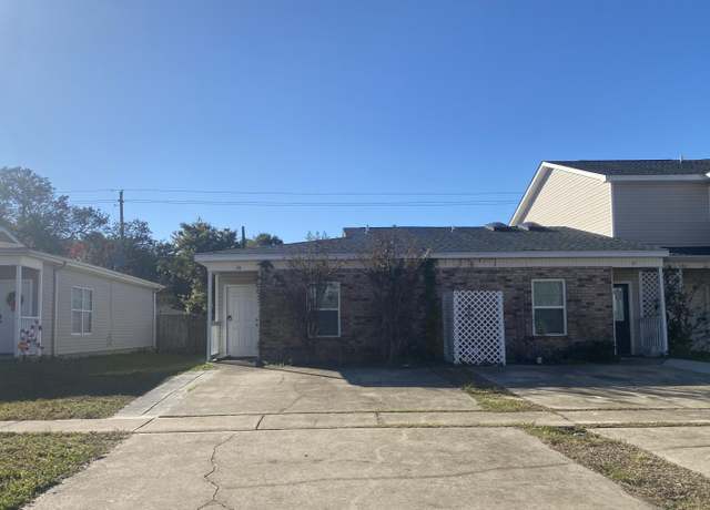 Property at 30 Chatelaine Cir, Fort Walton Beach, FL 32548, 2 beds, 2 baths
