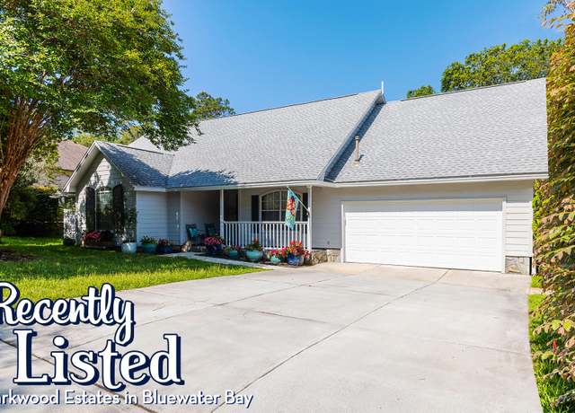 Property at 1680 Parkside Cir, Niceville, FL 32578, 4 beds, 2.5 baths