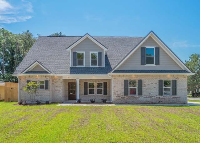 Property at 314 NE Okaloosa Rd, Fort Walton Beach, FL 32548, 6 beds, 3 baths