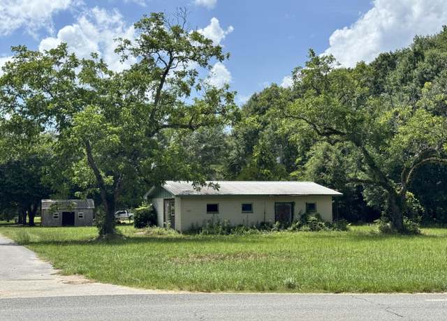 Property at 7500 N Highway 85, Laurel Hill, FL 32567, 1 bed, 1 bath