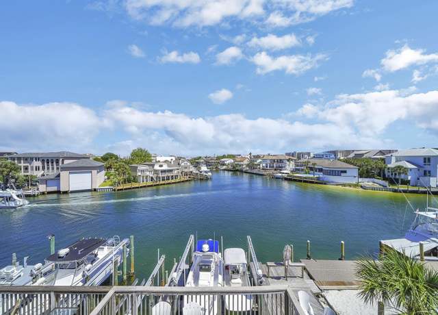 Property at 135 Durango Rd, Destin, FL 32541, 4 beds, 3.5 baths