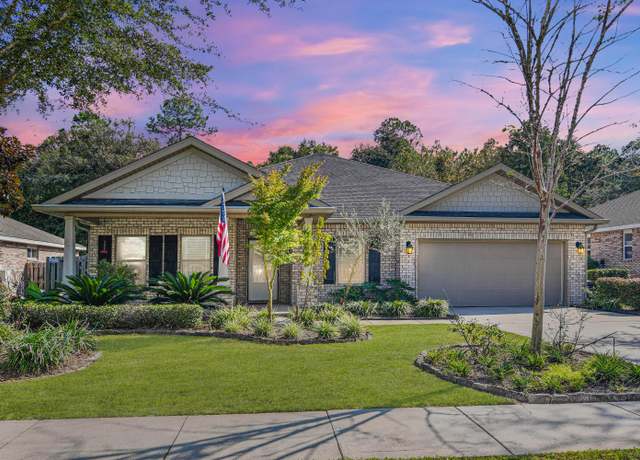 Property at 100 Autumn Ave, Freeport, FL 32439, 4 beds, 3 baths