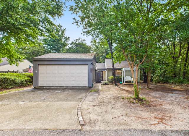 Property at 1000 Bay Dr #524, Niceville, FL 32578, 2 beds, 2 baths