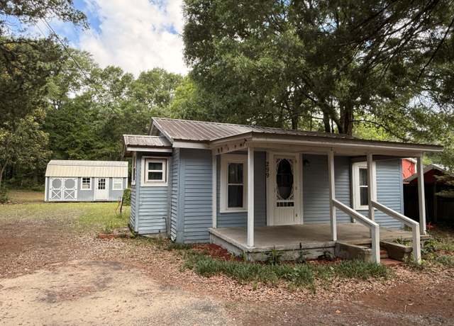 Property at 299 Carl Pl, Crestview, FL 32539, 2 beds, 1 bath