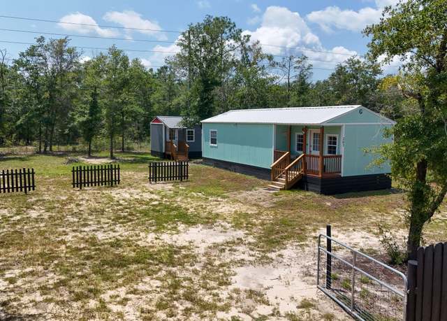 Property at 261 W Royal Palm Ave, FL 32433, 1 bed, 1 bath