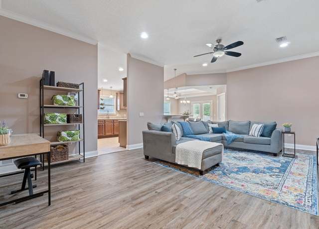 Property at 2585 Hartman Ct, Navarre, FL 32566, 3 beds, 2 baths