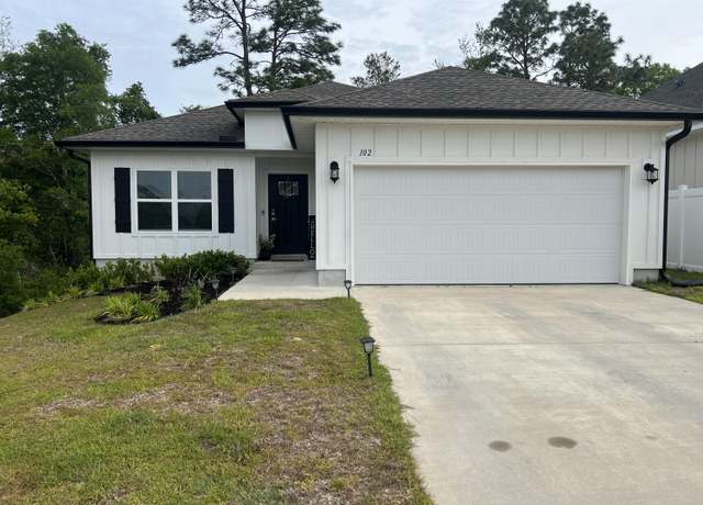 Property at 102 Blooming Cv, Crestview, FL 32539, 3 beds, 2 baths
