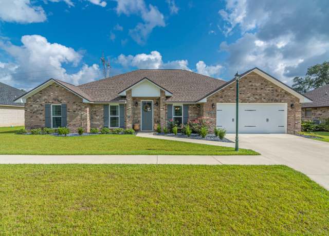 Property at 4722 Chanson Xing, Crestview, FL 32539, 5 beds, 3 baths