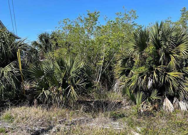 Property at 10 Americus Ave, Port St. Joe, FL 32456