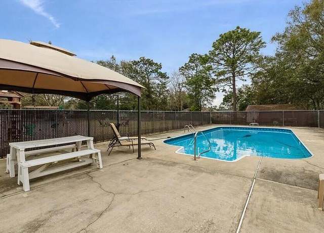 Property at 3180 Palmetta Ave, Crestview, FL 32539, 4 beds, 2 baths