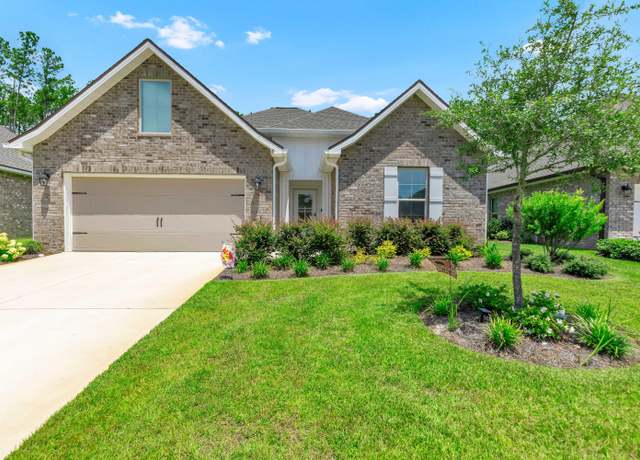 Property at 18 Cozy Cv, Freeport, FL 32439, 3 beds, 2 baths