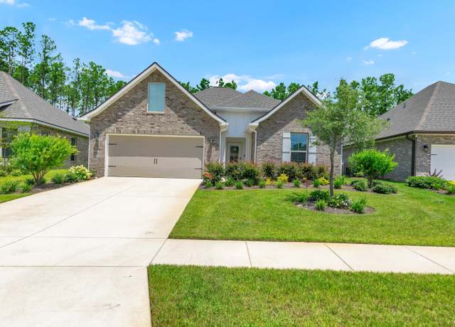 Property at 18 Cozy Cv, Freeport, FL 32439, 3 beds, 2 baths