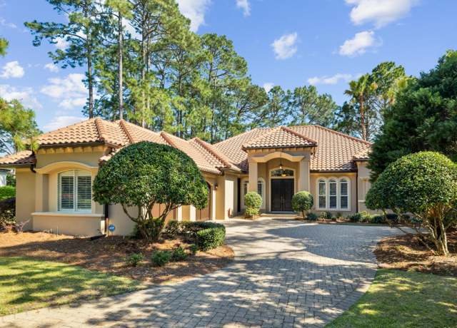 Property at 4466 Stonebridge Rd, Destin, FL 32541, 4 beds, 3 baths