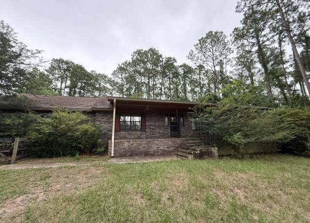 Property at 3549 Buckhorn Dr, Crestview, FL 32539, 3 beds, 3 baths