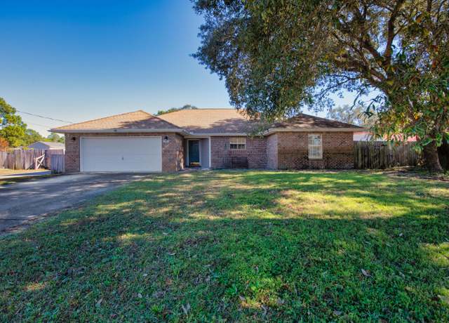 Property at 2162 Las Vegas Trl, Navarre, FL 32566, 4 beds, 4 baths