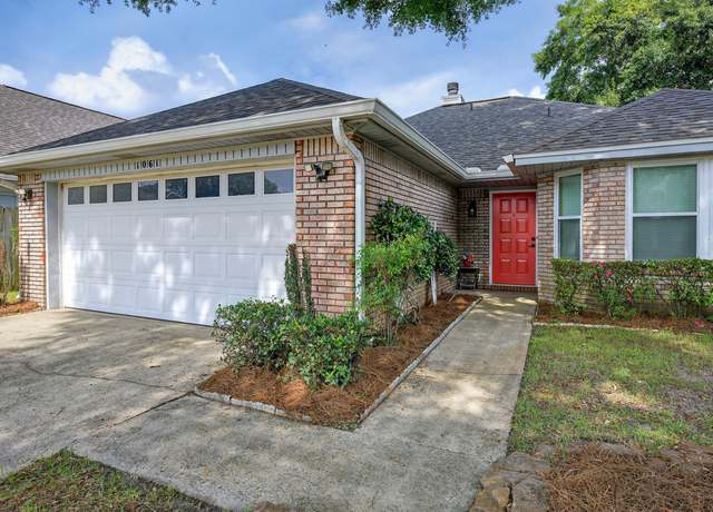 Property at 1061 Windmill Dr, Fort Walton Beach, FL 32547, 3 beds, 2 baths