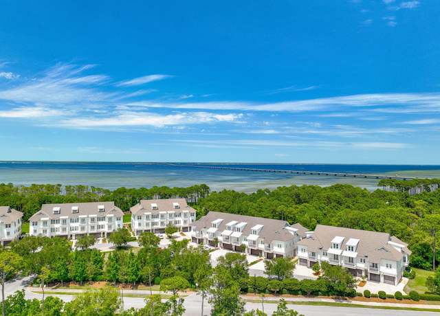 Property at 4373 Bahia Ln, Destin, FL 32541, 3 beds, 2.5 baths