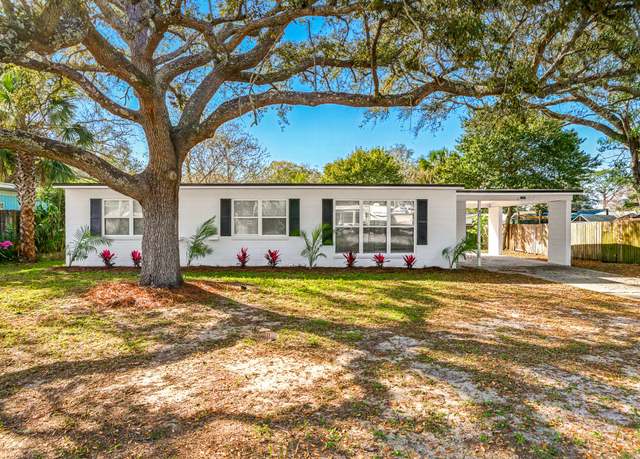 Property at 40 NE Laurie Dr, Fort Walton Beach, FL 32548, 3 beds, 1 bath