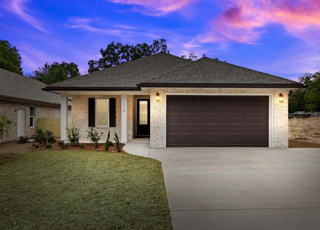 Property at 1436 Cat Mar Rd, Niceville, FL 32578, 4 beds, 2.5 baths
