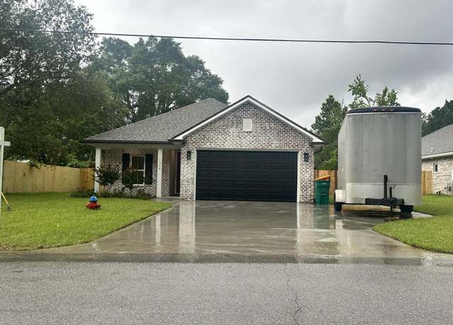 Property at 1436 Cat Mar Rd, Niceville, FL 32578, 4 beds, 2.5 baths