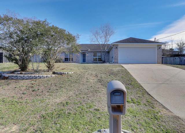 Property at 1312 Jeffrine Dr Dr, Crestview, FL 32536, 3 beds, 2 baths