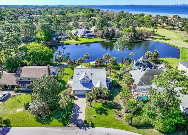 Property at 152 Baywind Dr, Niceville, FL 32578, 3 beds, 3 baths