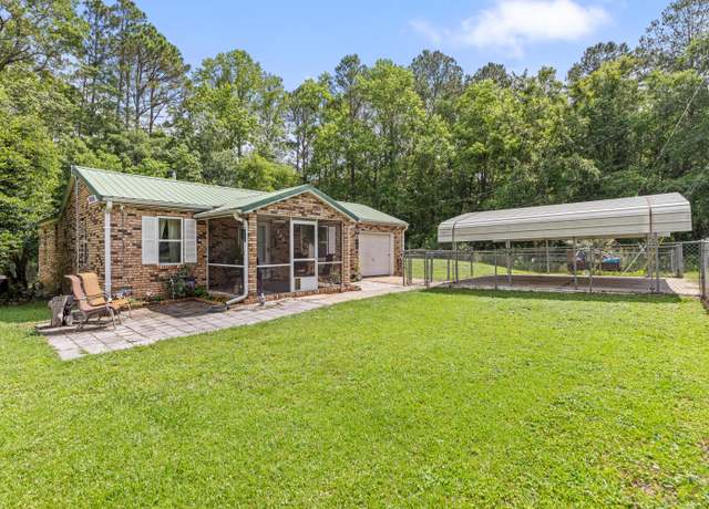 Property at 894 Williams Ave, Crestview, FL 32539, 2 beds, 1 bath