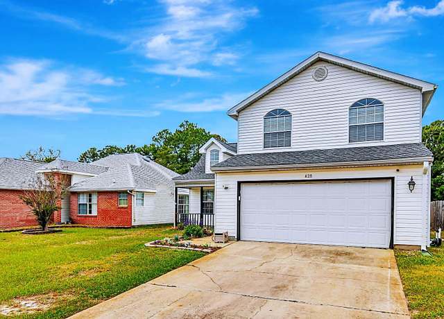 Property at 428 Bridgewater Ct, Mary Esther, FL 32569, 3 beds, 2.5 baths