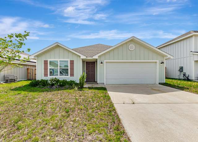 Property at 205 Laurel Hill St, Crestview, FL 32539, 4 beds, 2 baths