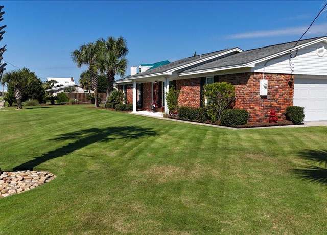 Property at 547 Dorado Ave, Fort Walton Beach, FL 32548, 3 beds, 2 baths