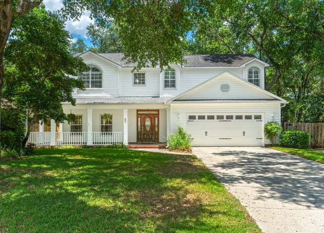 Property at 307 Oaklake Ln, Niceville, FL 32578, 4 beds, 2.5 baths