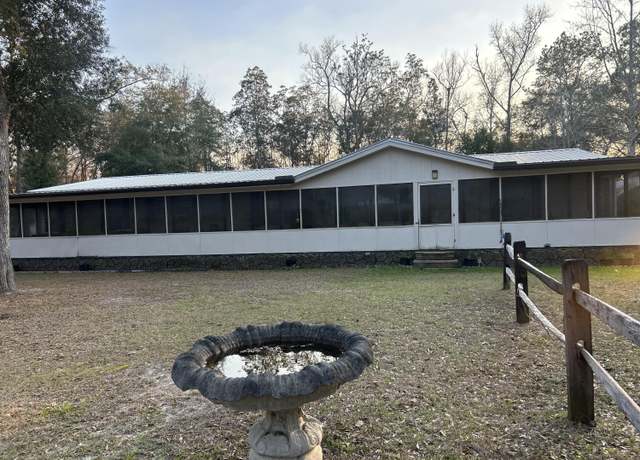 Property at 1566 B Government St, Ponce De Leon, FL 32455, 4 beds, 2 baths