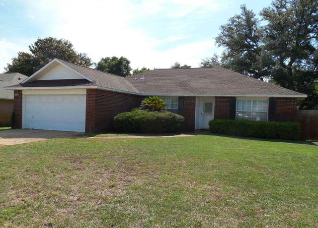 Property at 2095 Jessica Way, Navarre, FL 32566, 3 beds, 2 baths