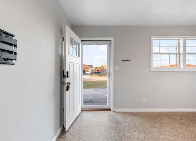 Property at 4114 Cherry Ln, Panama City, FL 32404, 3 beds, 2 baths