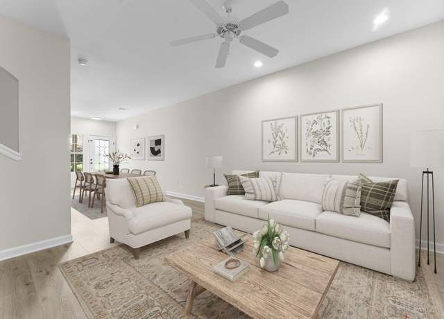 Property at 1326 Treasure Cv, Niceville, FL 32578, 3 beds, 2 baths