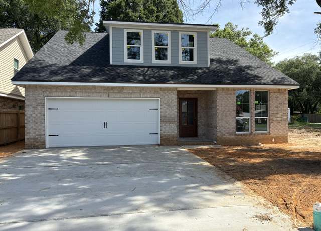 Property at 915 47Th St, Niceville, FL 32578, 4 beds, 2.5 baths