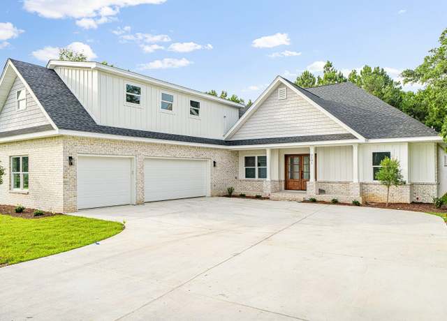 Property at 3101 Pga Blvd, Navarre, FL 32566, 4 beds, 4 baths
