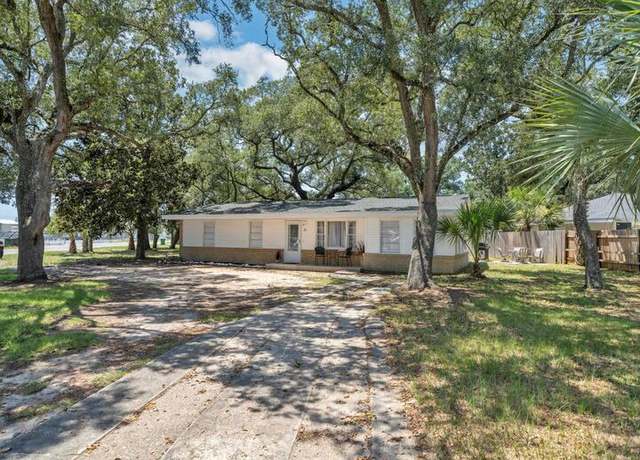 Property at 14 2Nd Ave, Fort Walton Beach, FL 32547, 4 beds, 2 baths