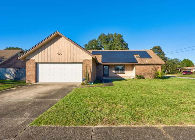 Property at 717 Osage Dr, Fort Walton Beach, FL 32547, 4 beds, 2 baths