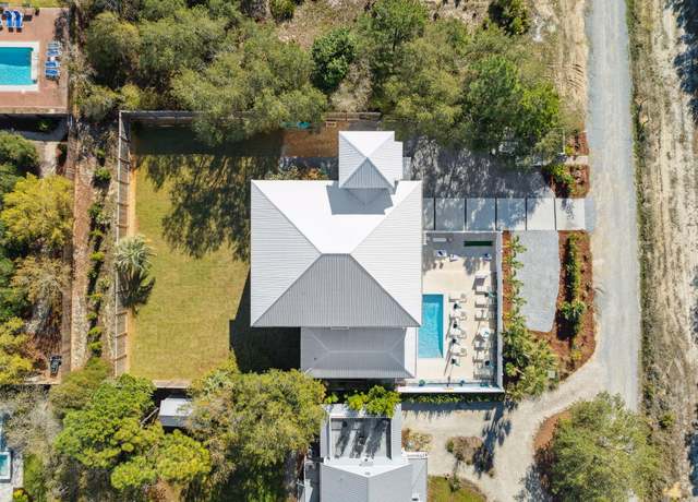 Property at 204 Sandstone St, Santa Rosa Beach, FL 32459, 10 beds, 10.5 baths