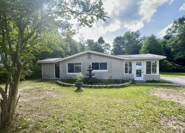Property at 4307 7th Ave, Pace, FL 32571, 2 beds, 1 bath