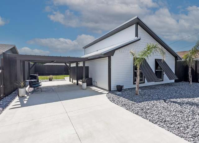 Property at 304 Petrel St, Panama City Beach, FL 32413, 2 beds, 2 baths