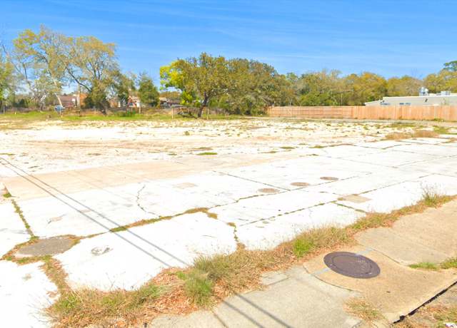 Property at 23 SE Miracle Strip Pkwy, Fort Walton Beach, FL 32548