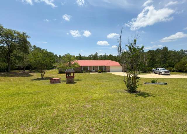 Property at 3864 Bear Head Rd, Crestview, FL 32539, 3 beds, 3 baths