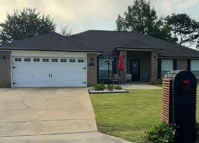 Property at 3155 Border Creek Dr, Crestview, FL 32539, 4 beds, 2 baths