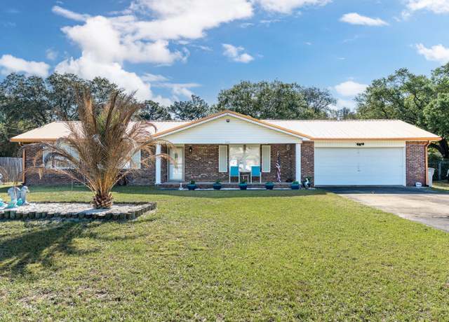 Property at 2002 Frontera St, Navarre, FL 32566, 3 beds, 2 baths