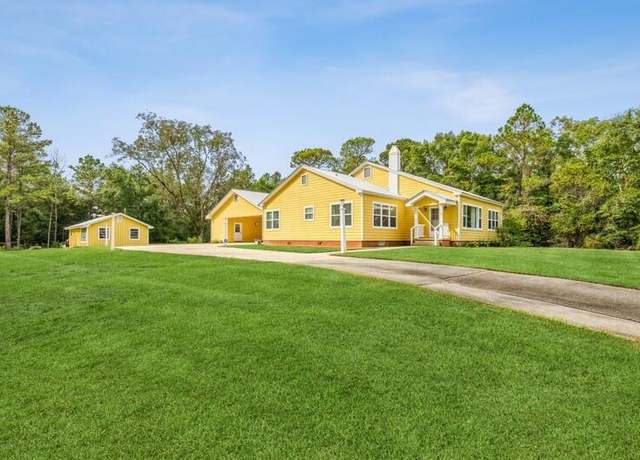 Property at 443 Bob Sikes Rd, FL 32435, 4 beds, 3 baths