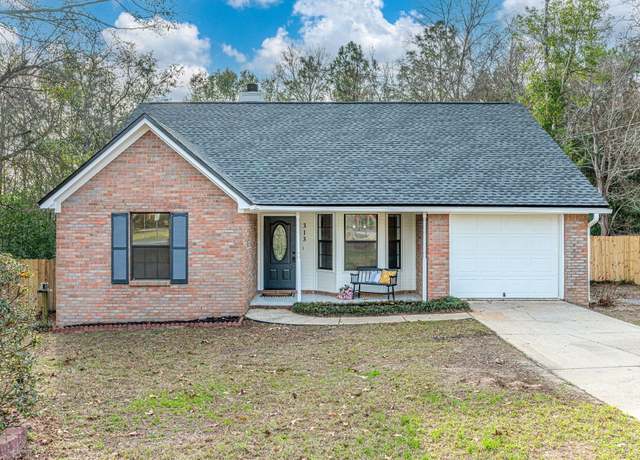 Property at 313 Ashley Dr, Crestview, FL 32536, 4 beds, 2 baths