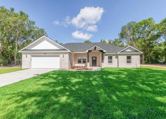Property at 5848 Phillip Rd, Crestview, FL 32539, 4 beds, 2 baths